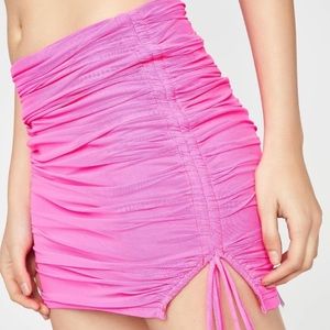 Brand new pink Dollskill runched skirt